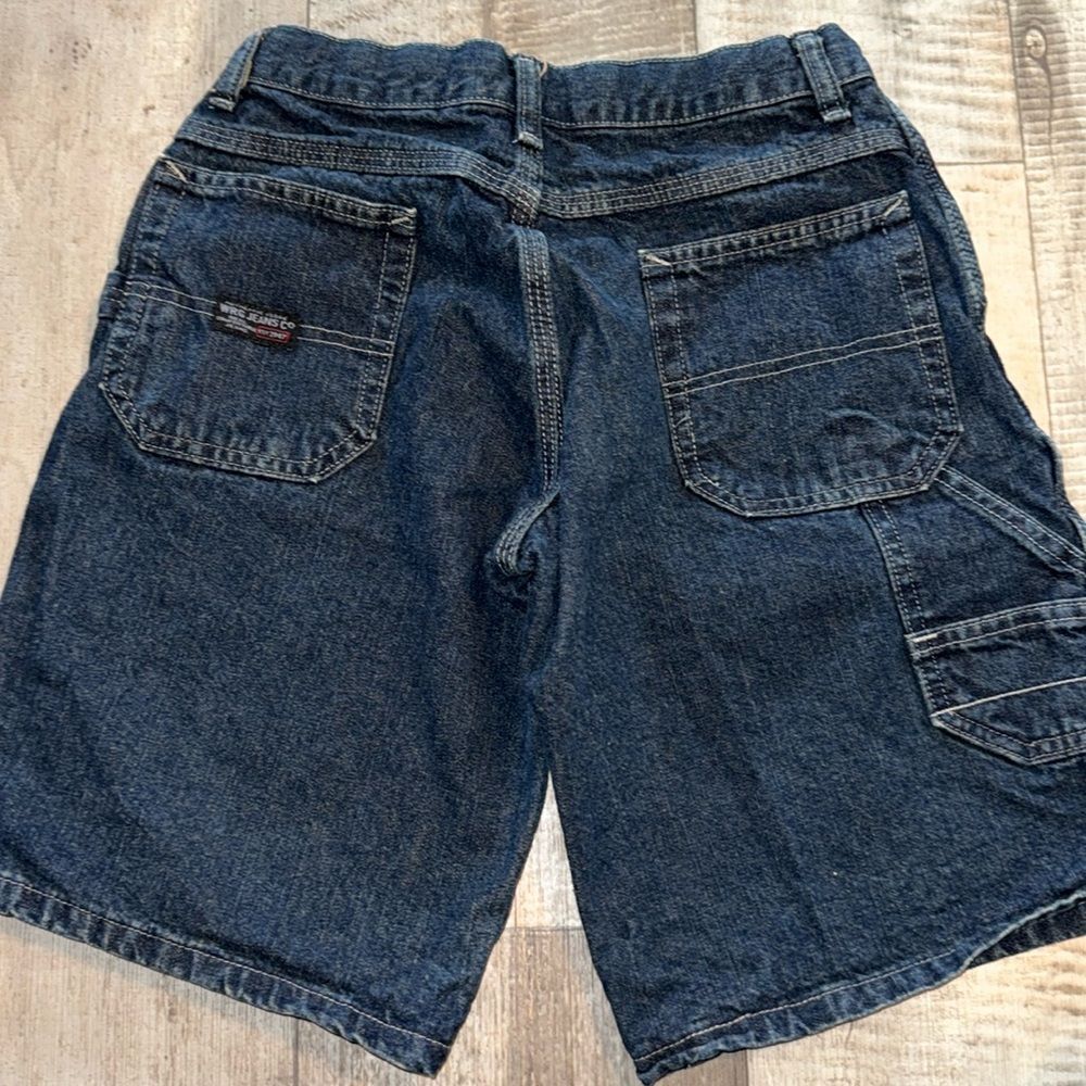 WRANGLER Jean Co‎ kids denim shorts- size 10 husky